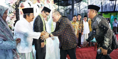 Ketua DPD RI Hadiri Acara Ngunduh Mantu Ulama Kharismatik Rembang