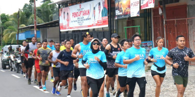 Biak Sehat dan Bugar Bersama Kodim 1708/BN Serta Komunitas Biak Runners Laksanakan Lari Pagi
