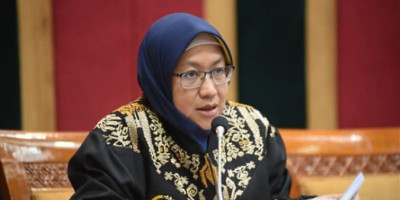 Pendidikan Tinggi Disebut Tertiary Education, DPR: Sembrono