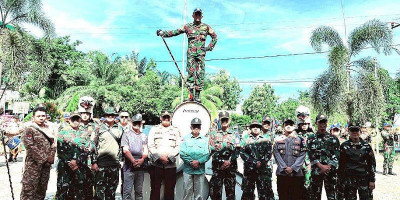 Drumband Yontarlat III Elang Latsitarda Nusantara XLIV Disambut Masyarakat Batu Engau