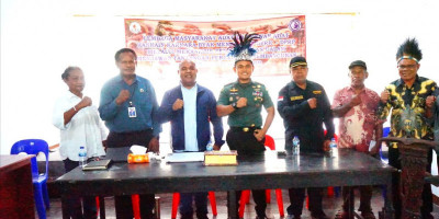 Perdana, Dandim 1708/BN Hadiri Kuliah Umum Adat dan Percepatan Pembangunan di Kantor Dewan Adat Biak