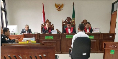 Drama Buku Nikah Palsu dan Penipuan Miliaran Rupiah, Sidang Ditunda