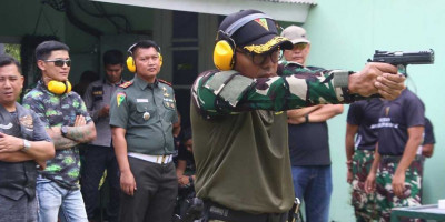 Lomba Menembak Pistol Eksekutif HUT Menarmed 2 Kostrad Ke 62