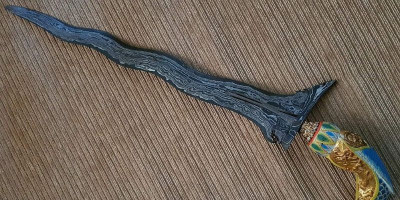 Inilah Proses Pembuatan Sebuah Keris 
