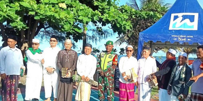 Babinsa Biak Kota Laksanakan Pengamanan Ibadah Sholat Idul Adha di Wilayah Binaan