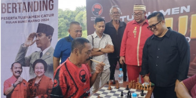 Lomba Catur dalam Rangka Haul Bung Karno di Solo Dihadiri H. Budi Hermawan