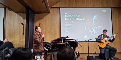Konser Dendang Enam Dawai Jubing Kristianto Menggugah Jiwa