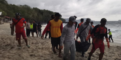 Stasiun Bakamla Bali Temukan Korban Terperosok dari Tebing Saat Berfoto