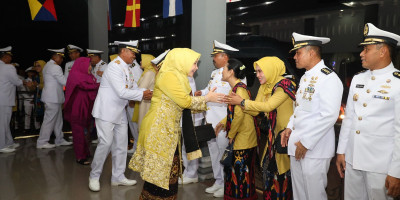 Wadan Kormar Hadiri Pengukuhan Tambur Mayor Taruna AAL