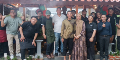 BKG, Resto Pinggir Kali Dengan Nuansa Pedesaan Nan Asri