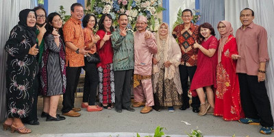 Simbol Persahabatan Sejati Laksma TNI (Purn) Darbagus dengan H Bambang Sugiharto