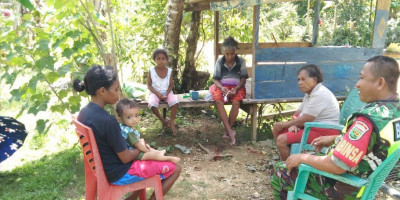 Optimalkan Fungsi Apkowil, Babinsa Gelar Komsos dengan Mama-Mama