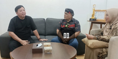 Produser Musik Agi Sugiyanto Jadi Co-Host Spesial di LAKONe