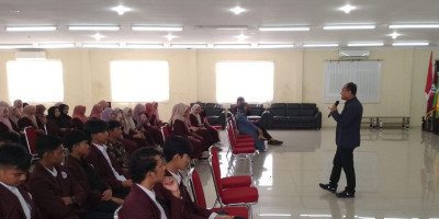 Fachrul Razi Kembangkan Aplikasi Digital Untuk Mahasiswa Politeknik Kutaraja Banda Aceh