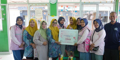Tingkatkan Potensi Anak Usia Emas, PLN Bantu Sarana Pendidikan Kelompok Belajar Tunas Buana