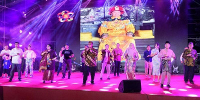 Tarian Poco-Poco Warnai Malam Penutupan DSSC di China