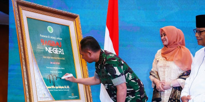 Panglima TNI Hadiri Pembukaan Pameran Lukisan Bagimu Negeri