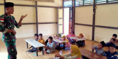 Satgas Yonzipur 5/ABW Bangun Generasi Qur'ani di Daerah Perbatasan