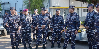 Dankormar Dampingi Kasal Kunjungan Kerja Di Makassar