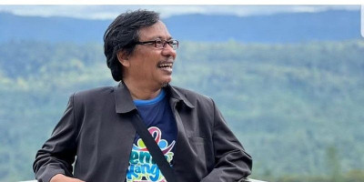 Ideologi Materalisme Versus Ideologi Pancasila
