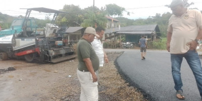 Warga kecewa Pembangunan Jalan Padang Silojongan Asal Jadi