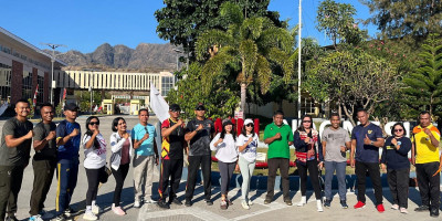 Momen Kebersamaan, Warga di PLBN Wini Antusias Meriahkan HUT RI