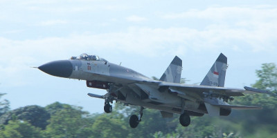 Dua Jet Tempur Sukhoi Skadron Udara 11 Lanud Sultan Hasanuddin Amankan Wilayah Udara Bali 