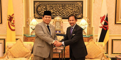 Menhan Prabowo Temui Sultan Hassanal Bolkiah di Istana Nurul Iman