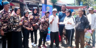 FKPPI Jakut Gelar Jumat Berkah dengan Sedekah Nasi Kotak