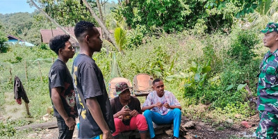 Babinsa Biak Utara Ajak Pemuda Kampung Maniri Jauhi Narkoba dan Miras