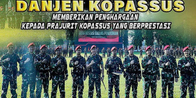 Danjen Kopassus Anugerahi Prajurit Berprestasi