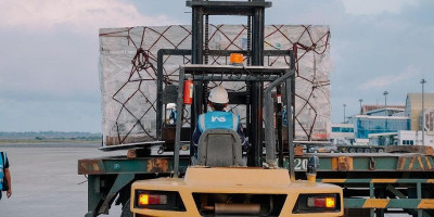 Kargo Logistik MotoGP Mandalika Telah Tiba di Bandara Lombok