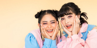 Duo Anggrek Luncurkan Album 