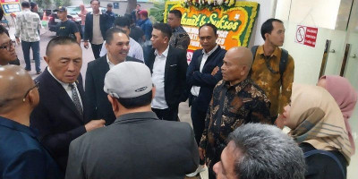 Tragis! Mantan Ketum PWI Pusat Dilarang Masuk Kantor Lantai 4 di Gedung Dewan Pers