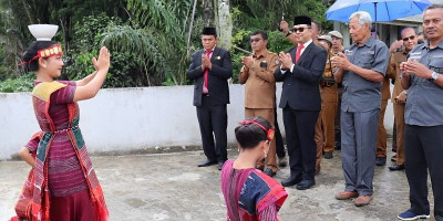 Pjs Bupati Toba Ajak Masyarakat Jadikan Pahlawan Revolusi D.I. Panjaitan Sebagai Teladan Pembangunan