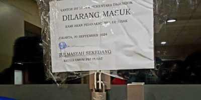 Hendry Ch Bangun Akhirnya Terusir dari Kantor PWI Pusat 