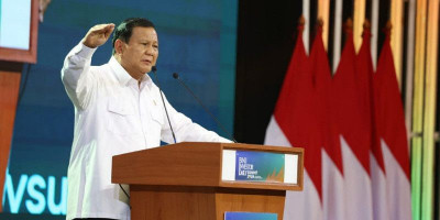Menhan Prabowo Beri Pandangan di Acara BNI Investor Daily Summit 2024 