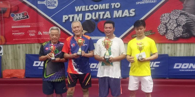Turnamen Persatuan Tenis Meja Duta Mas Diikuti Puluhan Pemain