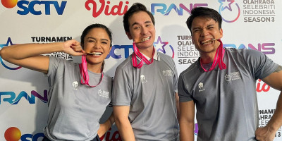 Emyr Razan dan Caitlin Halderman Borong Medali di TOSI Season 3