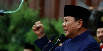 Pidato Perdana Presiden Prabowo Menampar Jokowi