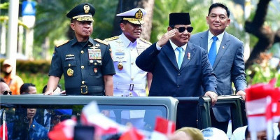 Presiden Hadiri Upacara Penerimaan dan Penyerahan Memorandum Menteri Pertahanan RI