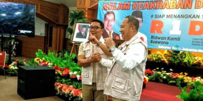 Malam Keakraban Deklarasi Dan Syukuran Pemenangan R1DO