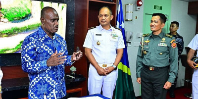 Perdana Menteri (PM) Solomon Islands Berkunjung ke KRI WSH-991. 