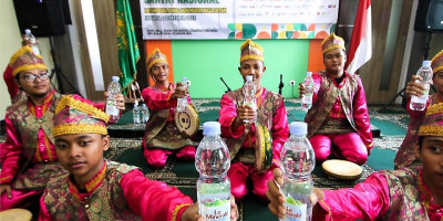 RMINU dan PCNU Gandeng Le Minerale, Produk Asli Milik Indonesia, dalam Hari Santri Dukung Kemajuan Bangsa