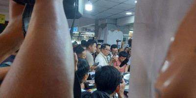 Ridwan Kamil Blusukan di Tanah Abang, Hadiri Deklarasi Rumah Jakarta Bersatu