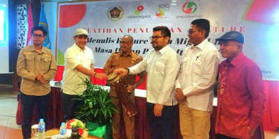 PWI Papua Barat Gelar Pelatihan Penulisan Feature untuk Wartawan Bersama SKK Migas dan Genting Oil