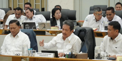 Menteri Trenggono Paparkan Rencana Kerja KKP ke Komisi IV DPR