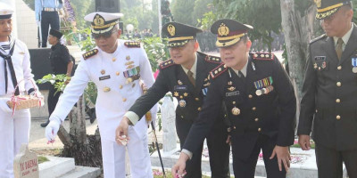 Dandim 0833 Hadiri Ziarah Nasional, Peringati Jasa Pahlawan di TMP Suropati