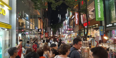 Myeongdong, Surga Wisata Belanja dan Ziarah Umat Katolik di Seoul
