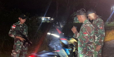 Satgas Yonzipur 5/ABW Perketat Kewaspadaan Malam Hari Cegah Penyelundupan